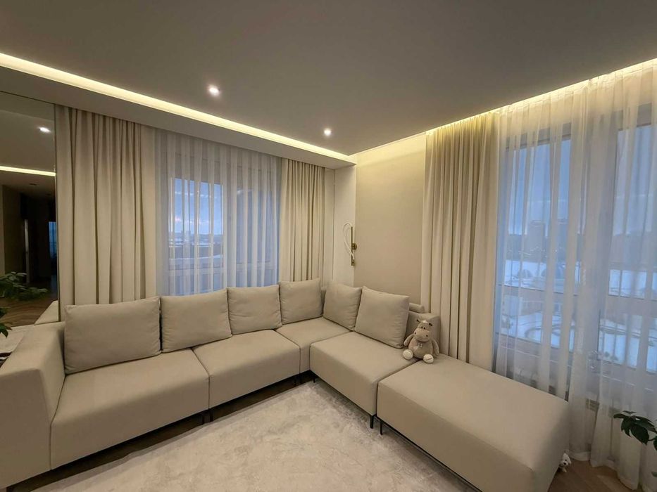 Пррдам отличный диван