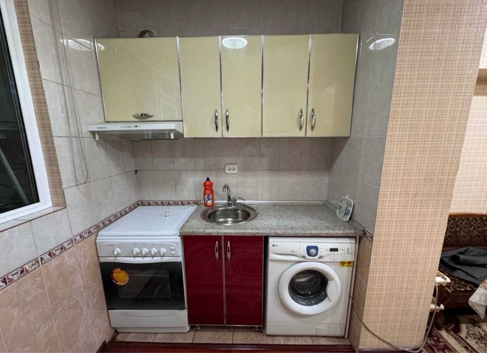 Лабзак Ц12 трехкомнатная квартира 70 м2 рядом с парком Анхор
