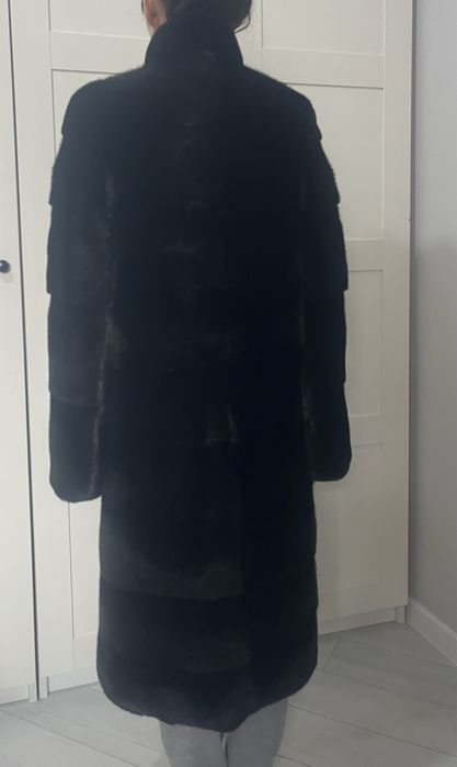 Продам норковую шубу