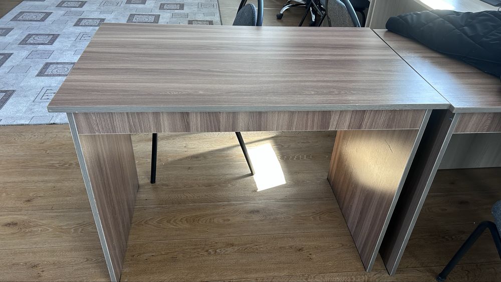 Офисные столы в отличном состоянии