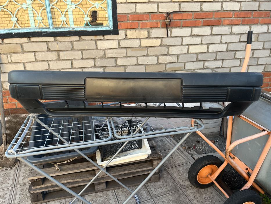 Бомпер пассат б3.