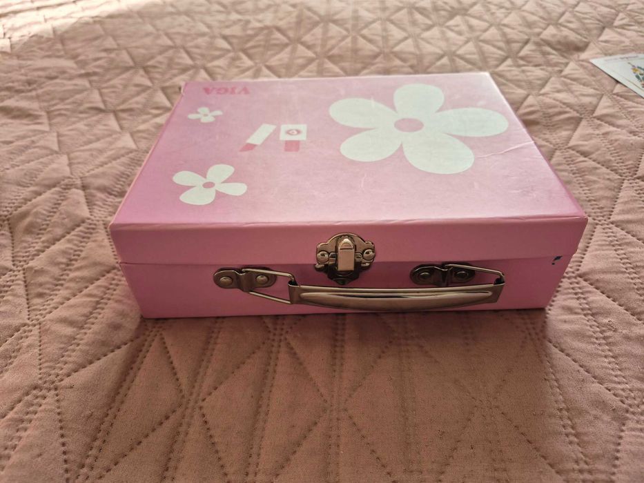 Дървен комплект за грим в куфарче