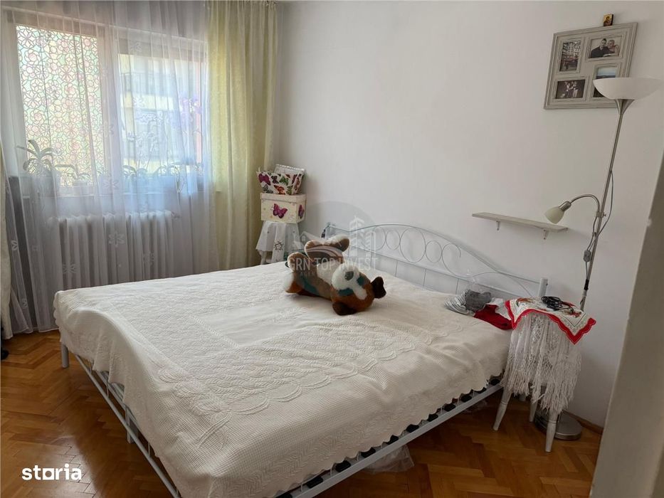 Apartament decomandat 4 camere 2 bai zona Strand