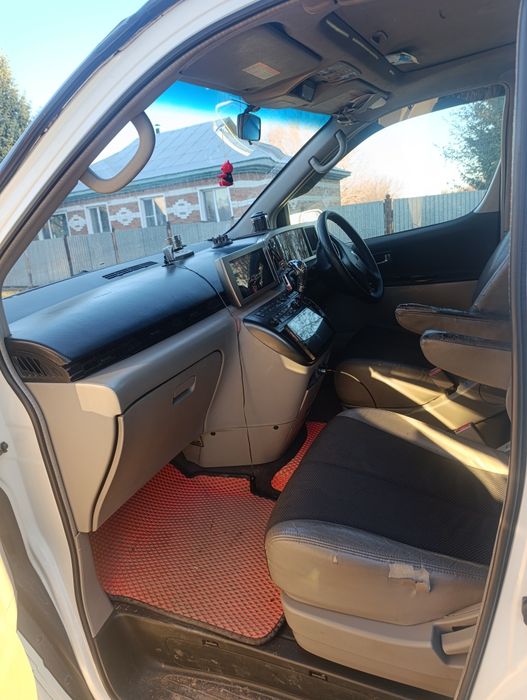 Продам авто на ходу.