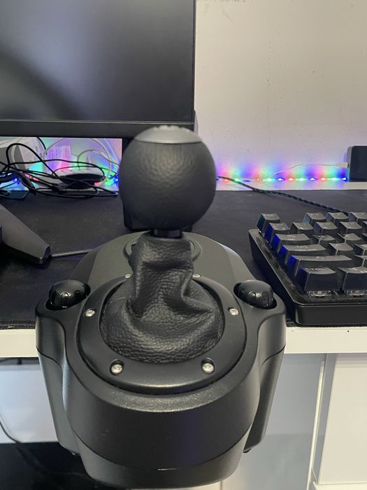 Logitech driving force G29