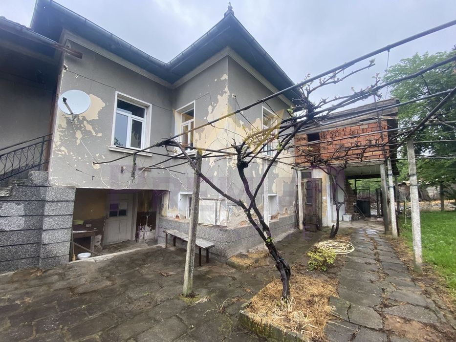 Продава се Къща в с. Разлив, Област София-област - 160 кв.м за 375 €/кв.м - Снимка #3