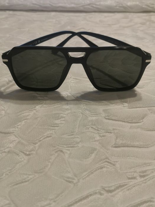 Ochelari Prada, model cu lentile polarizate