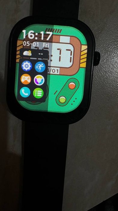 Смарт часы почти новый