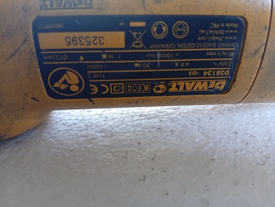 Flex dewalt la 220v