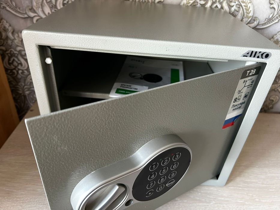 Новый сейф за пол цены