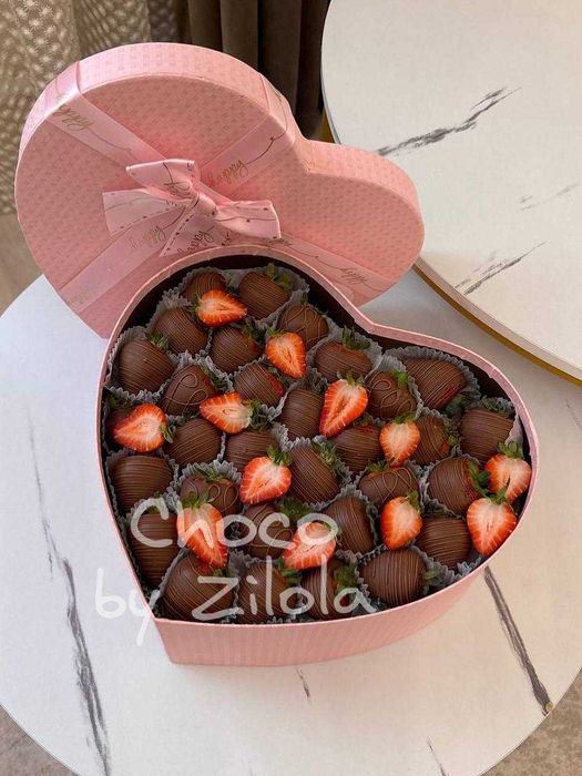 Qulupnayli shokolad.