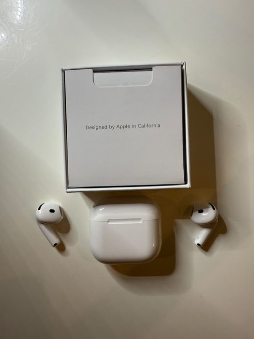 Apple AirPods 4