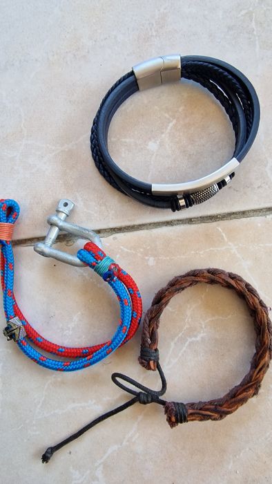 Set de 3 bratari barbatesti.