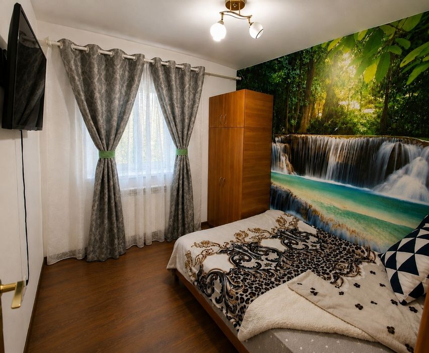 Chirie apartament 3 cam. , zonă Big centrala proprie