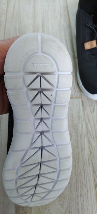 Adidași din piele Clarks