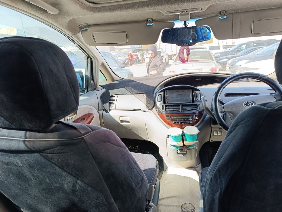 Продам. Tovota Estima