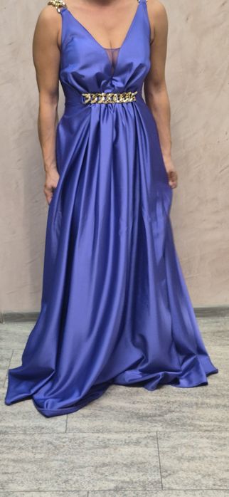 Елегантна дамска рокля