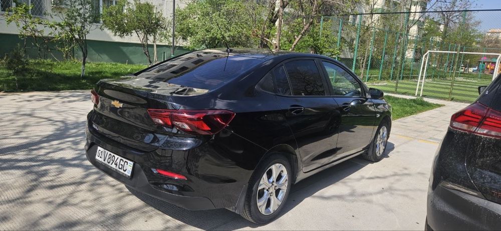 Chevrolet Onix 2023 — 5