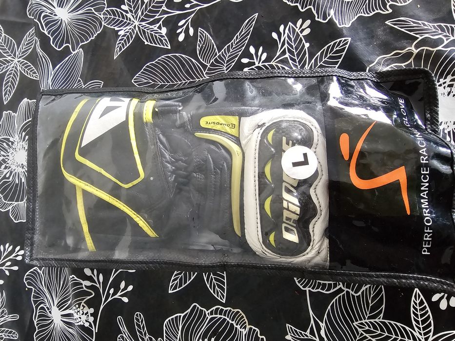 manusi moto dainese/alpinestars