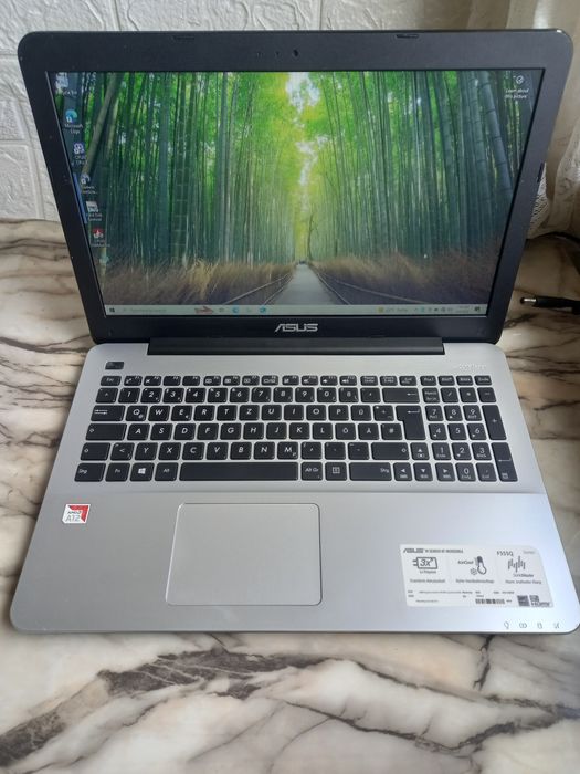 Лаптоп ASUS F555QA AMD A12-9720P 15,6 8gb DDR4 AMD Radeon R7