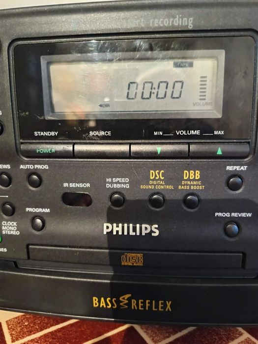 Касетофон Philips