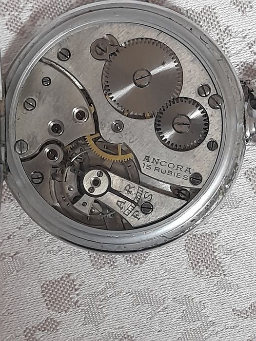 Джобен часовник  ръчен