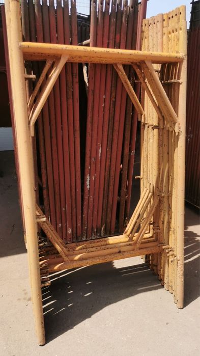 Оригинално Италианско фасадно скеле Gamma със сертификат и паспорт