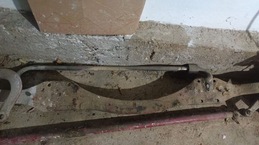 Передняя балка от Mercedes 809