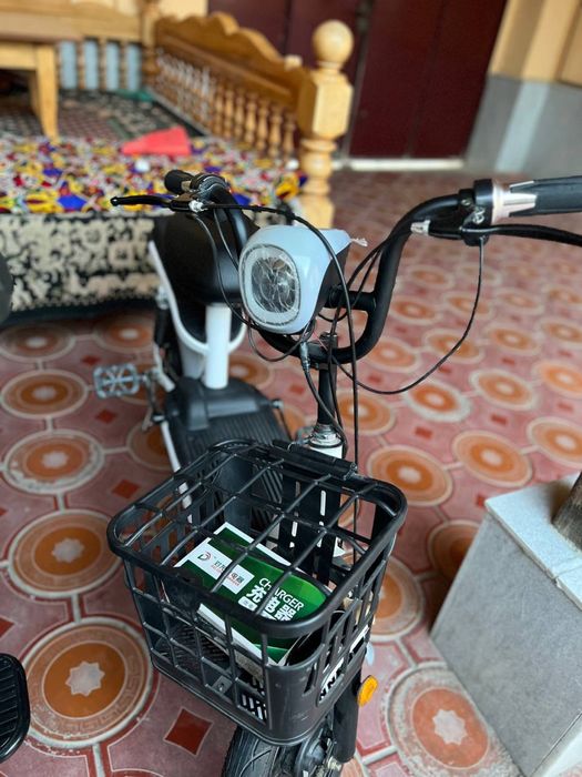 korieski skuter sotiladi yangi keldi.