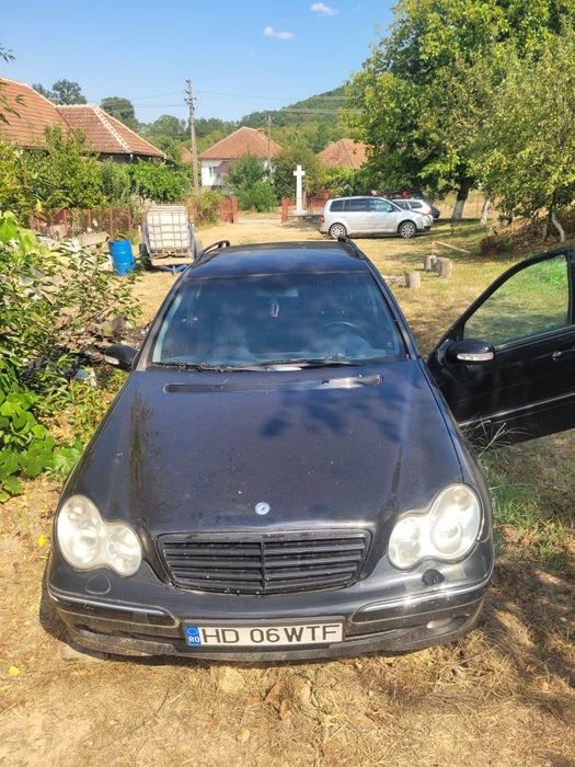 Mercedes-Benz C220 Break – piele, motor 2.2