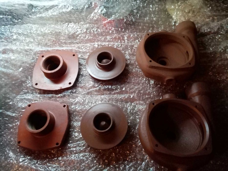 Продавам резервни части за водни помпи вида 1,3,4,5,12,13,14,15.