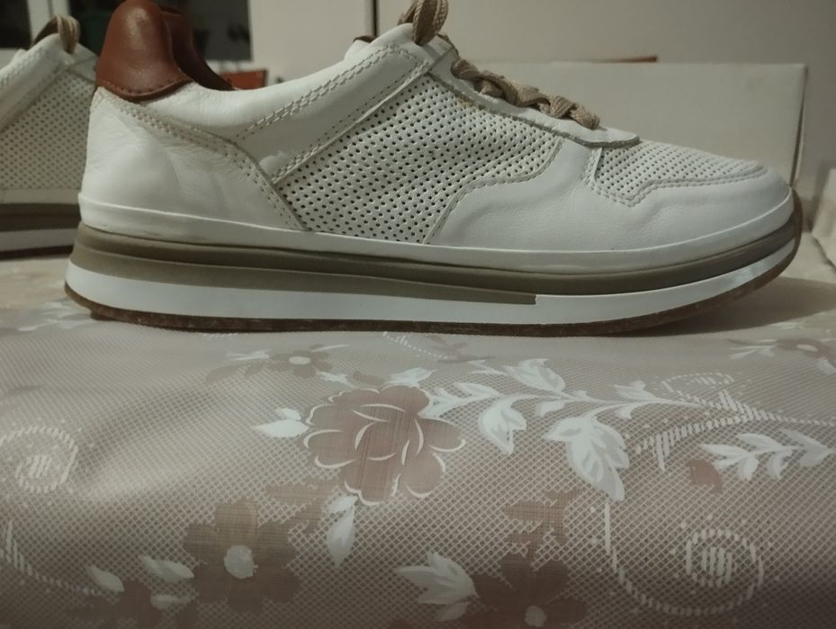 Кожанный мужкой кросовки