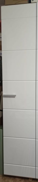 Продам шкаф трехдверный.