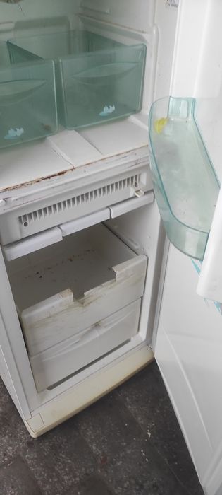 Продам б/у холодильник