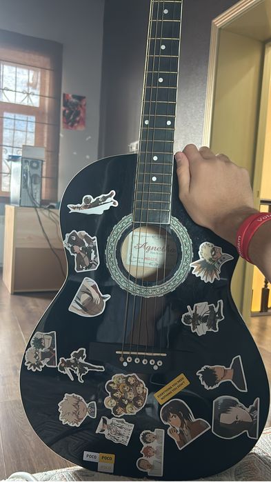 Гитара акустическая