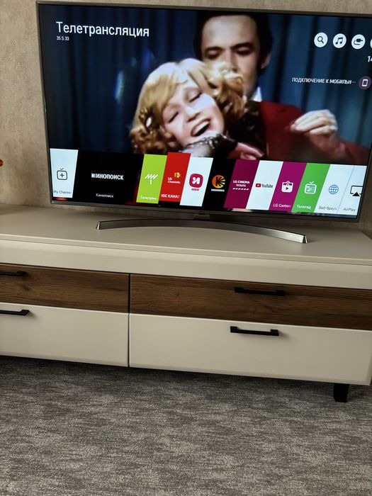 Телевизор б/у . LG 55. (140 см)