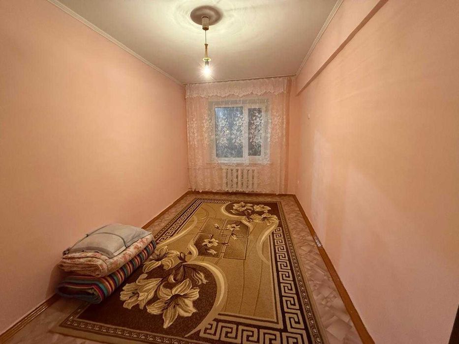 3 ком. на 28 квартале, 2 этаж