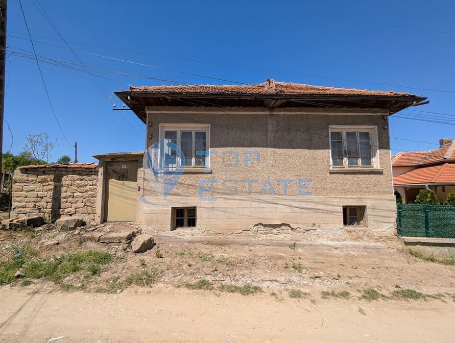 Продава се Къща в с. Джулюница, Област Велико Търново - 80 кв.м за 275 €/кв.м - Снимка #1
