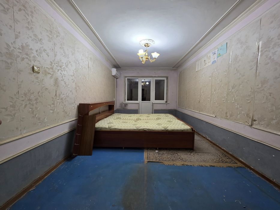 Калининскийда 3 хоналик квартира  сотилади.