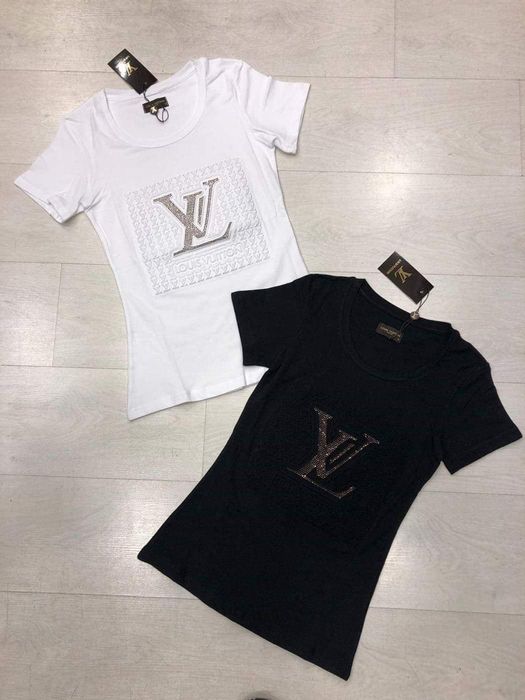 Дамски тениски различни