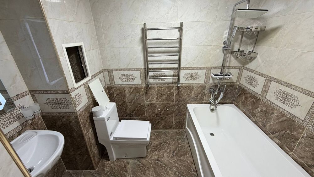 Новостройка 4х комнатная 2 этаже Гранд Султан орентир  Дом кирпичный