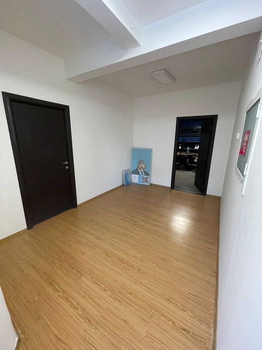 Spatiu birou de Vanzare in bloc UGIR Piata Romana Bucuresti Sectorul 1