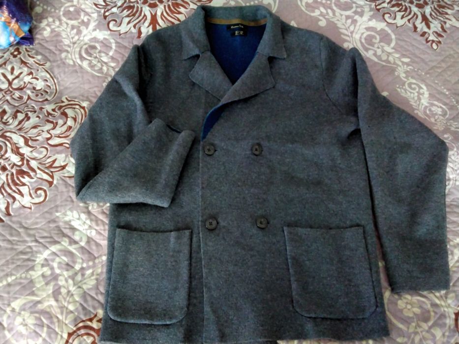 Продам тёплую куртку,размер 44