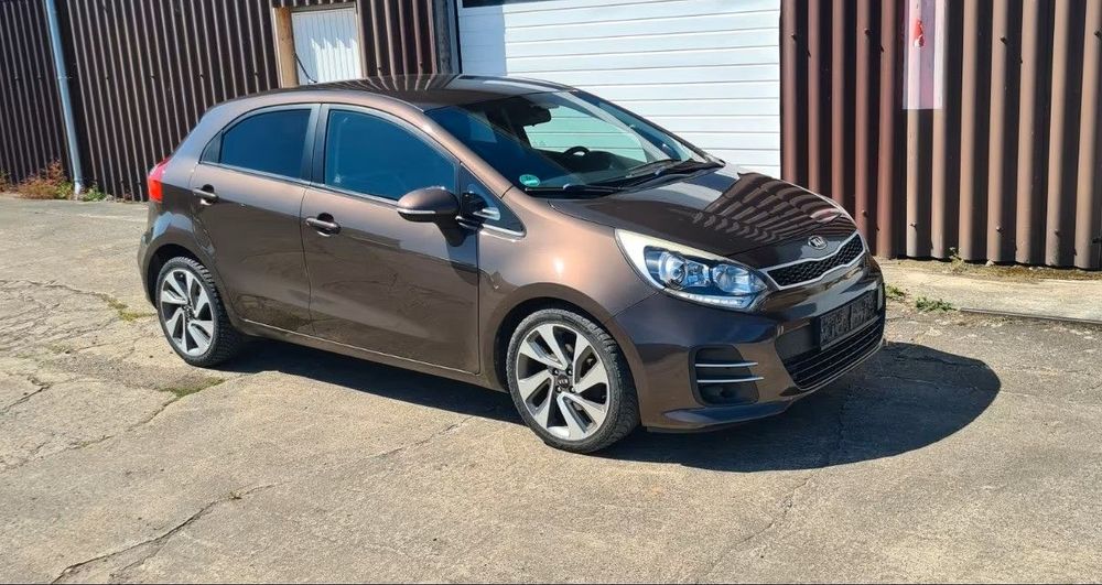 Kia Rio Kia Rio 2016 1,4 benzina 109 cai,climatronic