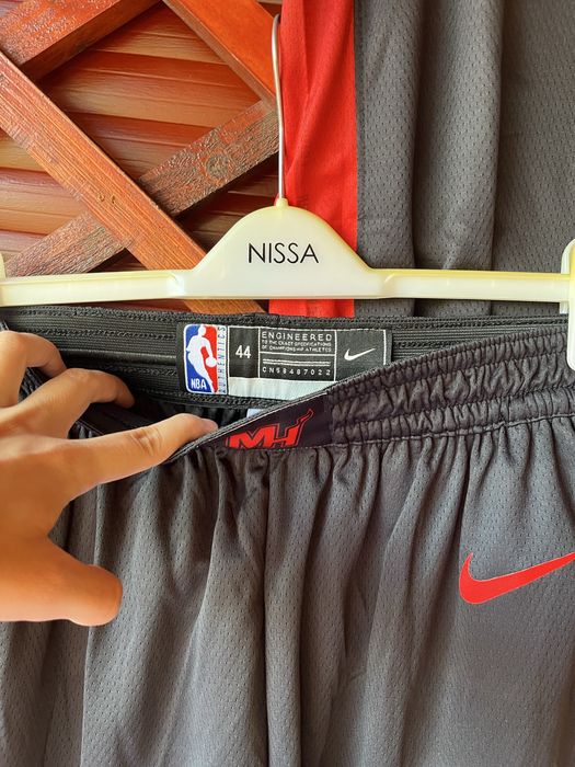 Compleu miami heat rosu - Butler 22