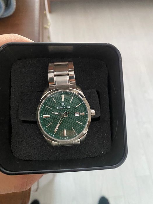 Часы Daniel Klein