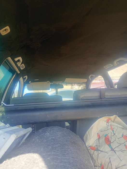 Retapitez plafoane auto