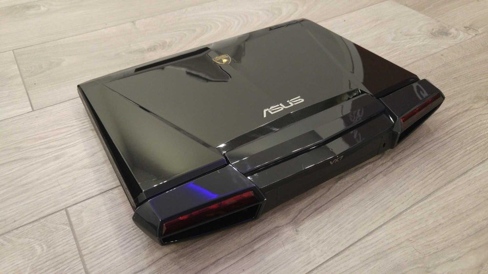 Laptop gaming de colectie Asus Lamborghini, intel core i7