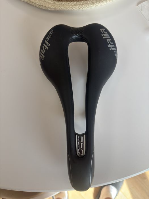 Selle italia SLR superflow carbon 143mm