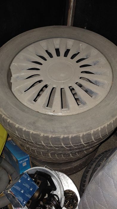Шины 195/60 R15. .
